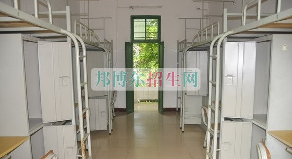 新疆財經(jīng)大學商務學院宿舍條件