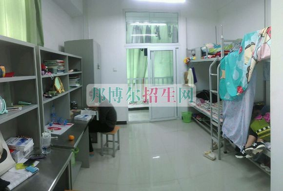 河南財(cái)政稅務(wù)高等?？茖W(xué)校宿舍條件