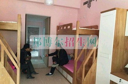 上海醫(yī)藥高等專科學校