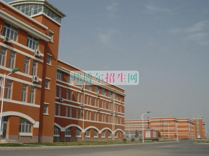 天津財(cái)經(jīng)大學(xué)珠江學(xué)院招生辦聯(lián)系電話