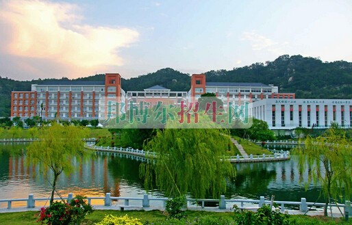 廈門醫(yī)學(xué)高等?？茖W(xué)校