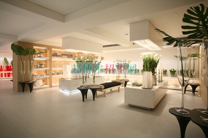 初中畢業(yè)可以學(xué)室內(nèi)設(shè)計專業(yè)嗎、