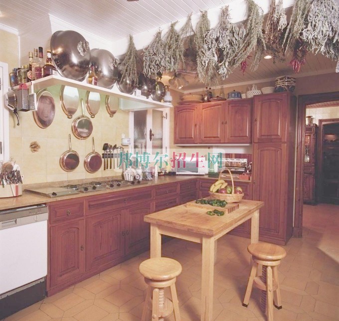 有幾個室內(nèi)設(shè)計專業(yè)學(xué)校