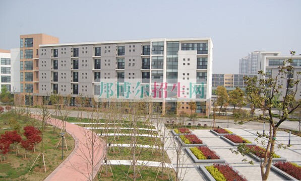 蘇州托普信息職業(yè)技術(shù)學(xué)院是幾專(zhuān)