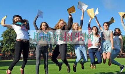 高中沒畢業(yè)可以學(xué)藥劑專業(yè)嗎