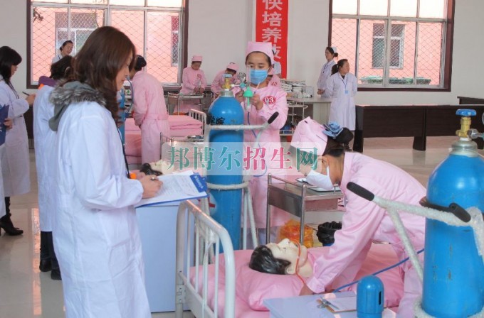 哪個學(xué)校有護理