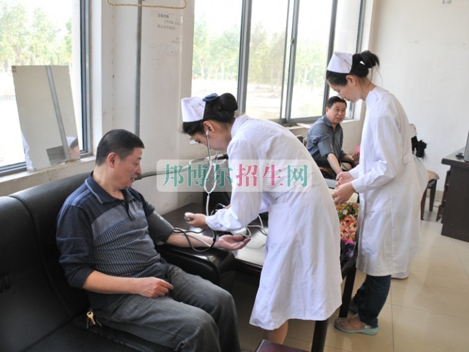 哪個護理學(xué)校最好