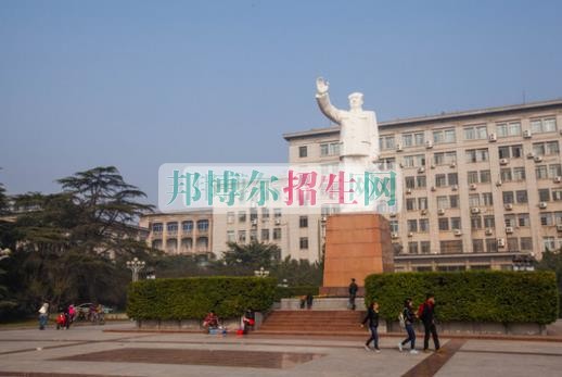 有什么計算機信息管理學(xué)校