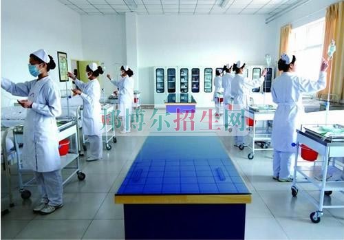 成都哪家高級(jí)護(hù)理學(xué)校好