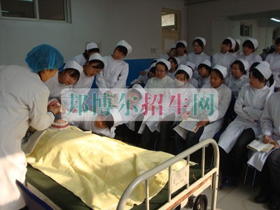 成都有什么涉外護(hù)理學(xué)校