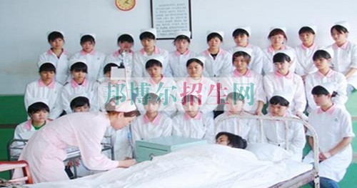 成都有哪些好的助產(chǎn)護理學(xué)校