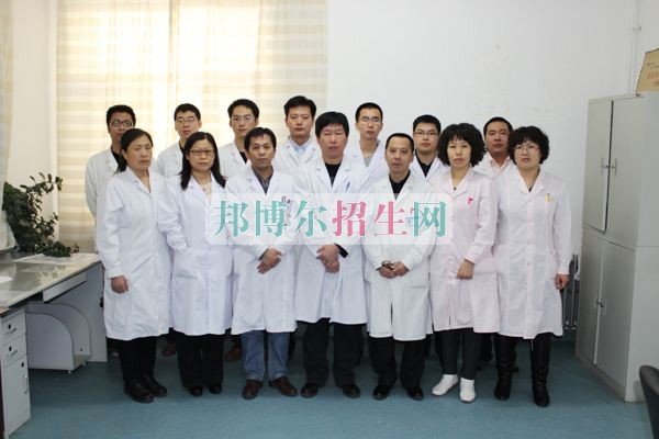 成都設(shè)有醫(yī)學(xué)影像的公辦大專(zhuān)學(xué)校