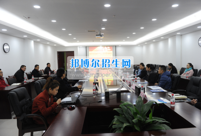 緬甸仰光省交通委員會主席等考察重慶公共運輸職業(yè)學(xué)院并洽談合作事宜