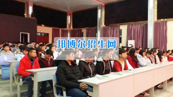 四川省宜賓市南溪區(qū)職業(yè)高級(jí)中學(xué)校計(jì)算機(jī)應(yīng)用專業(yè)部快樂成長(zhǎng)課堂再續(xù)精彩