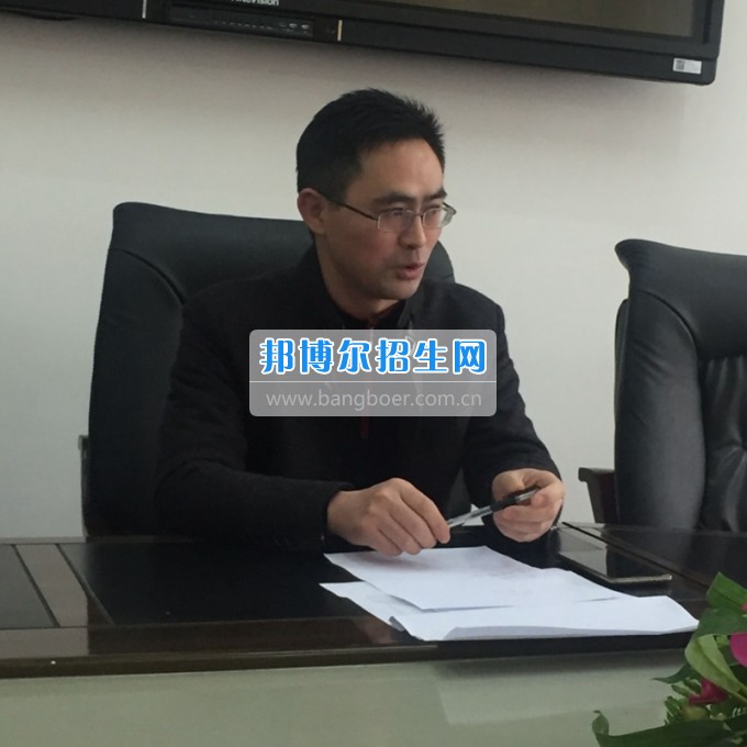 四川省樂山市第一職業(yè)高級(jí)中學(xué)特色實(shí)訓(xùn)室&rdquo;和&ldquo;優(yōu)秀實(shí)訓(xùn)指導(dǎo)教師&rdquo;評(píng)選會(huì)