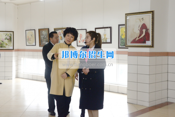 市委常委、宣傳部長潘梅到川南幼兒師范高等?？茖W(xué)校調(diào)研思想政治工作