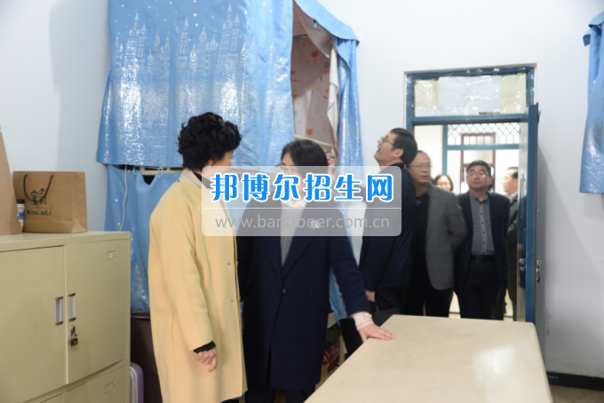 市委常委、宣傳部長潘梅到川南幼兒師范高等?？茖W(xué)校調(diào)研思想政治工作
