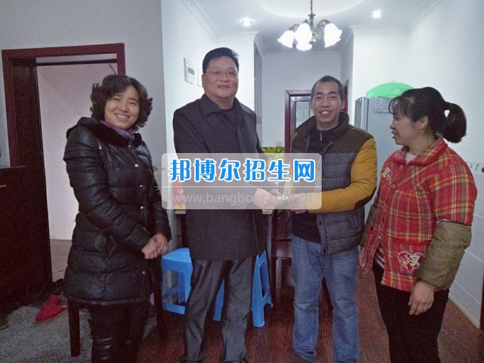 重慶航天職業(yè)技術(shù)學(xué)院關(guān)心學(xué)生生活、關(guān)注學(xué)生成長(zhǎng)