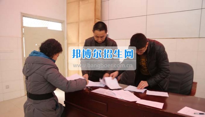 四川省古藺縣職業(yè)高級中學(xué)校集智匯力，全力推進依法治校