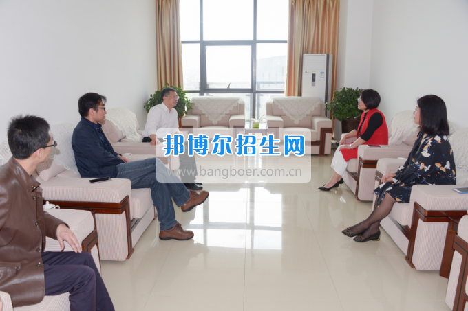 2017年西南科技大學(xué)黨委副書記張強(qiáng)一行到川南幼兒師范高等?？茖W(xué)?？疾? width=
