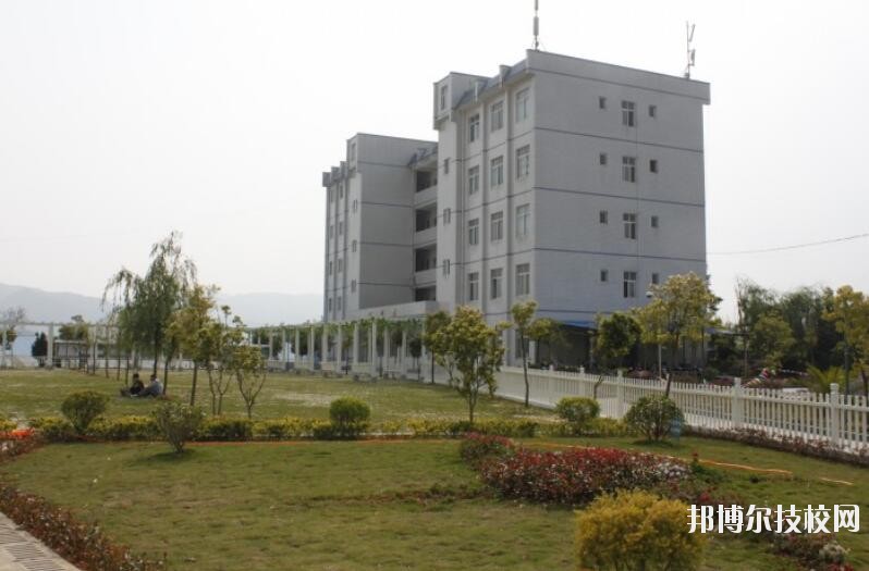 貴州興仁民族職業(yè)技術(shù)學(xué)校怎么樣、好不好