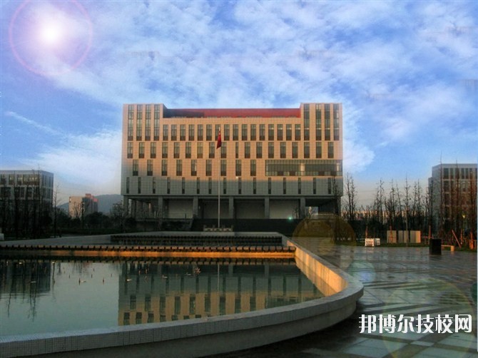 湖州中等衛(wèi)生專(zhuān)業(yè)學(xué)校2020年宿舍條件