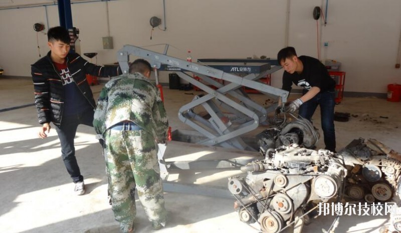 貴州鎮(zhèn)遠(yuǎn)中等職業(yè)學(xué)校2020年報(bào)名條件、招生要求、招生對(duì)象