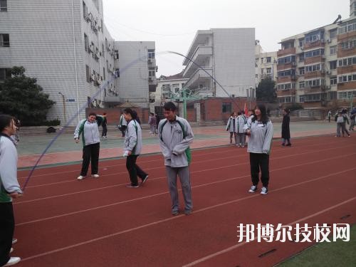 西安市商貿(mào)旅游成人中等專業(yè)學(xué)校2020年報(bào)名條件、招生要求、招生對象