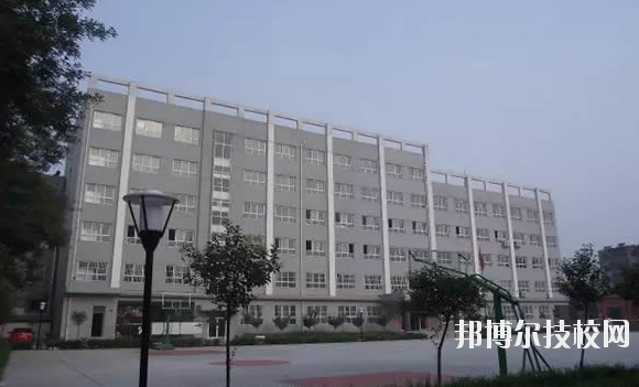 華陰市職業(yè)教育中心2020年報(bào)名條件、招生要求、招生對(duì)象 
