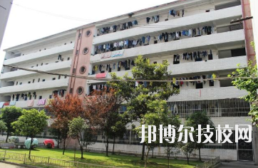 江西輕工業(yè)高級技工學校2020年報名條件、招生要求、招生對象