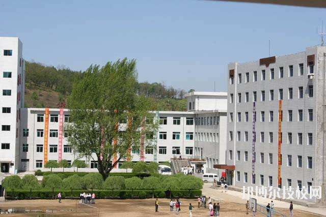 重慶渝東衛(wèi)生學(xué)校學(xué)校怎么樣、好不好