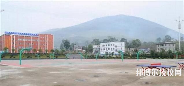 正安中等職業(yè)學(xué)校2020年報(bào)名條件、招生要求、招生對(duì)象