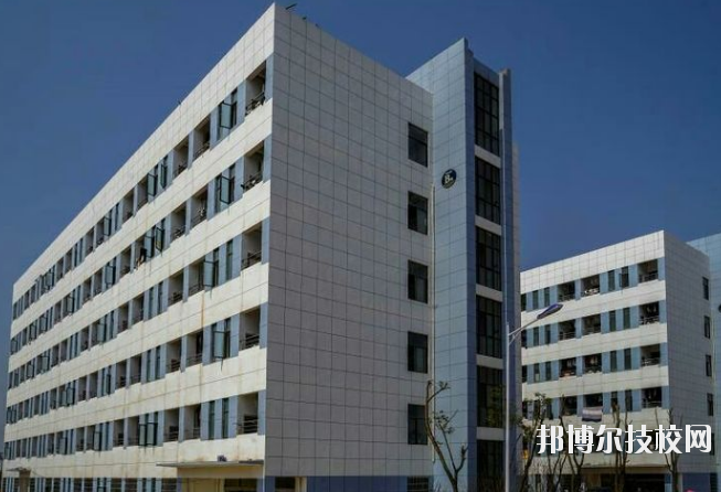 鄱陽(yáng)衛(wèi)生學(xué)校2020年報(bào)名條件、招生要求、招生對(duì)象 