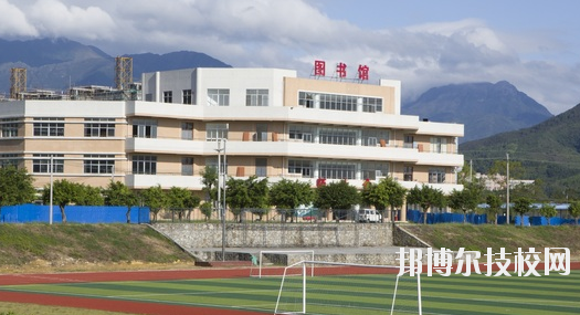 南寧海豐職業(yè)技術(shù)學(xué)校2020年報名條件、招生要求、招生對象 