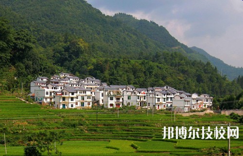 望謨中等職業(yè)學(xué)校怎么樣、好不好