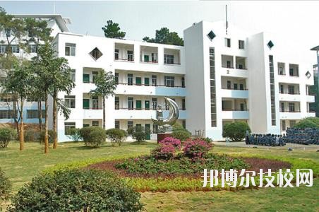 江西于都職業(yè)中等專業(yè)學(xué)校怎么樣、好不好