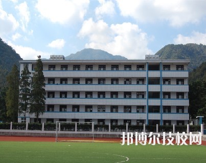 寧波四明職業(yè)高級中學2020年宿舍條件