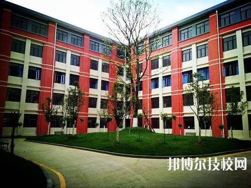 貴陽衛(wèi)生學(xué)校2020年報(bào)名條件、招生要求、招生對(duì)象