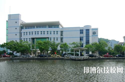 鄞州職業(yè)高級中學(xué)2020年學(xué)費、收費標(biāo)準(zhǔn)