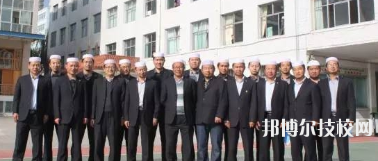 臨夏外國語學(xué)校2020年報名條件、招生要求、招生對象