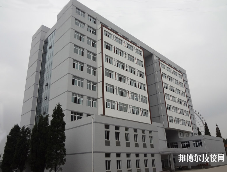 貴陽白云職業(yè)技術(shù)學(xué)校2020年報名條件、招生要求、招生對象