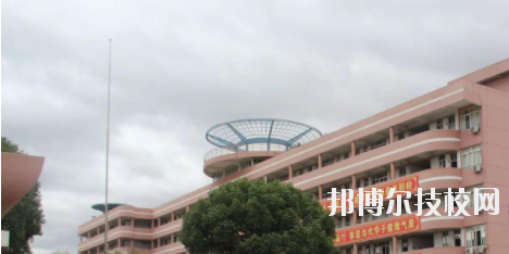 靈山第二職業(yè)技術(shù)學(xué)校2020年報(bào)名條件、招生要求、招生對(duì)象