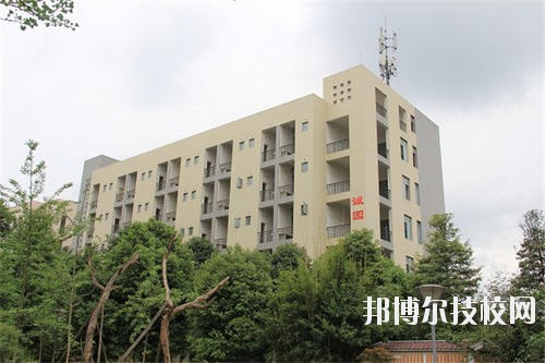 天府成人中等專業(yè)學校2020年報名條件、招生要求、招生對象