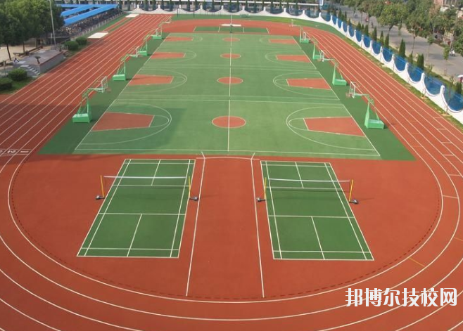 重慶商務(wù)學(xué)校怎么樣、好不好