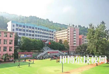 重慶武隆區(qū)職業(yè)教育中心怎么樣、好不好