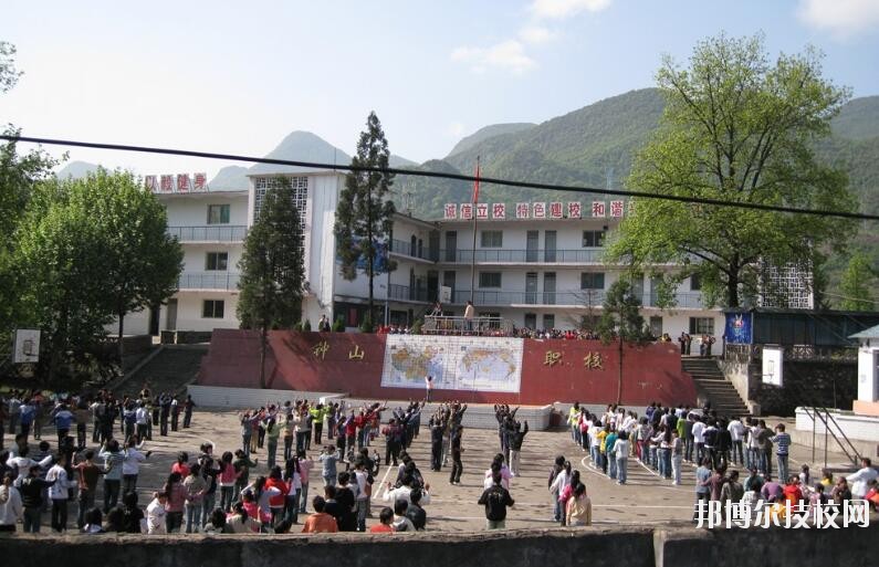 六盤水鐘山區(qū)職業(yè)技術(shù)學(xué)校怎么樣、好不好
