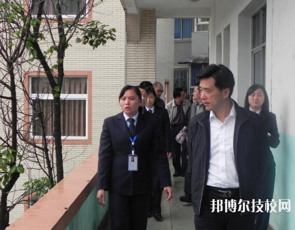 重慶渝北區(qū)竟成中學(xué)校怎么樣、好不好