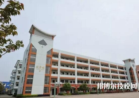 義烏城鎮(zhèn)職業(yè)技術(shù)學(xué)校2020年報(bào)名條件、招生要求、招生對(duì)象