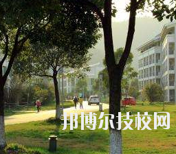重慶第二財貿學校怎么樣、好不好