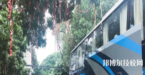 南寧信息工程職業(yè)技術(shù)學(xué)校2020年報名條件、招生要求、招生對象 